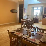 Shines Guesthouse