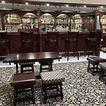 Grand Hotel