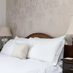 Riverdale House B&B