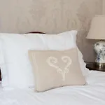 Riverdale House B&B