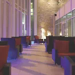 Hodson Bay Hotel