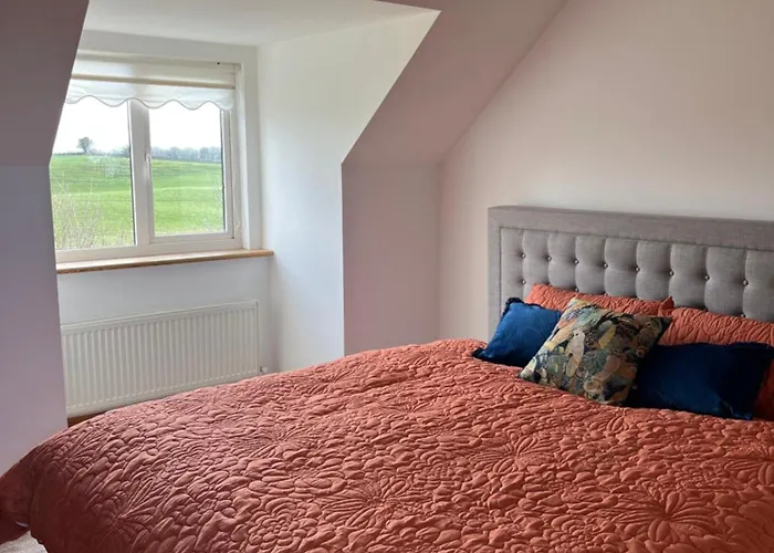 Peaceful Countryside Stay In Glasson