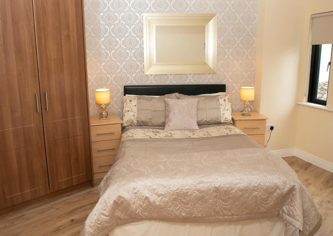 Bed & Breakfast Arch House &