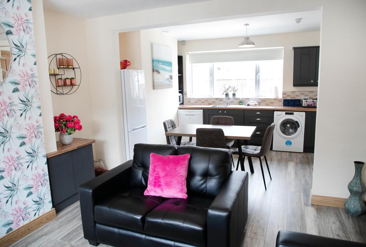 Arch House & 4*
