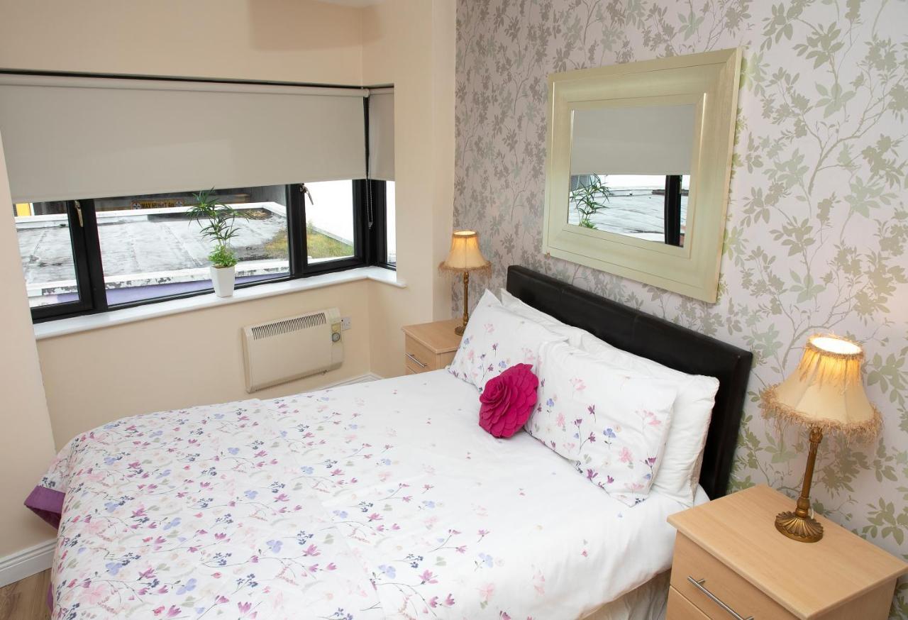 Arch House & Bed & Breakfast