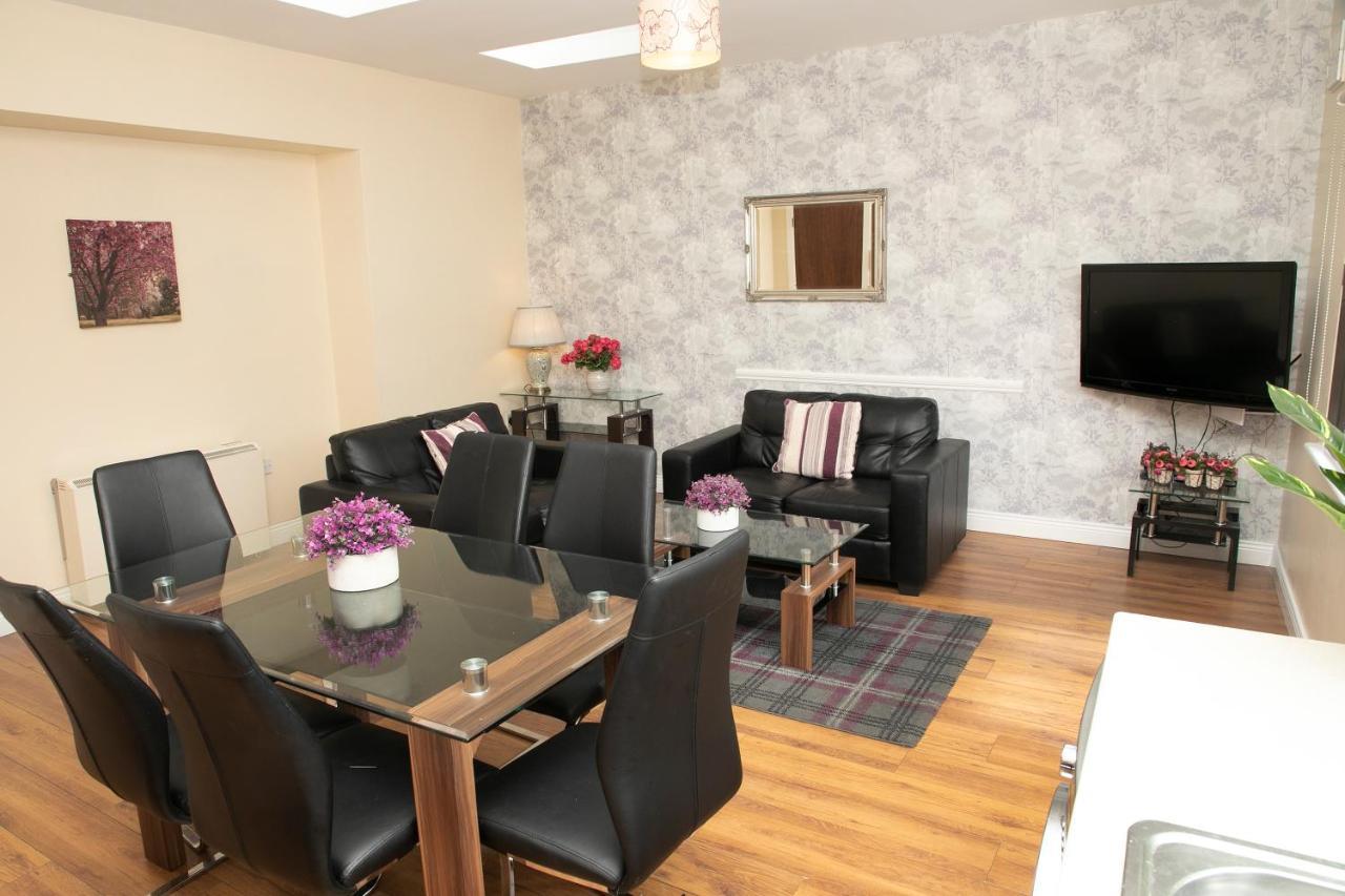Arch House Apartment