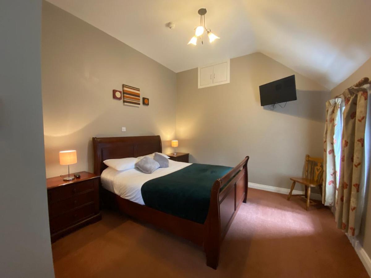 Shines Guest house