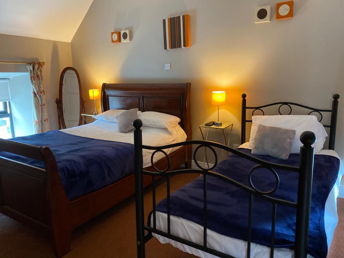 Shines 3* Athlone