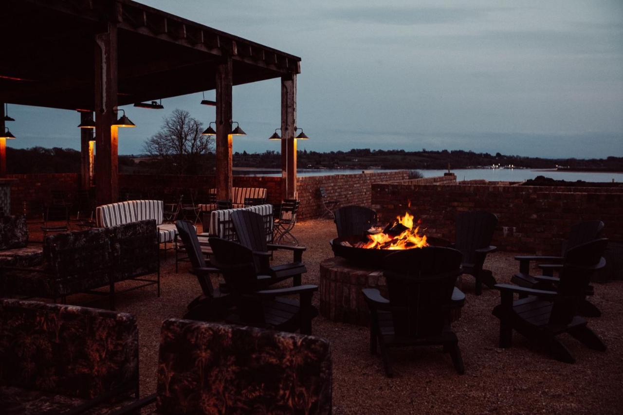 Hotel Glasson Lakehouse 4*