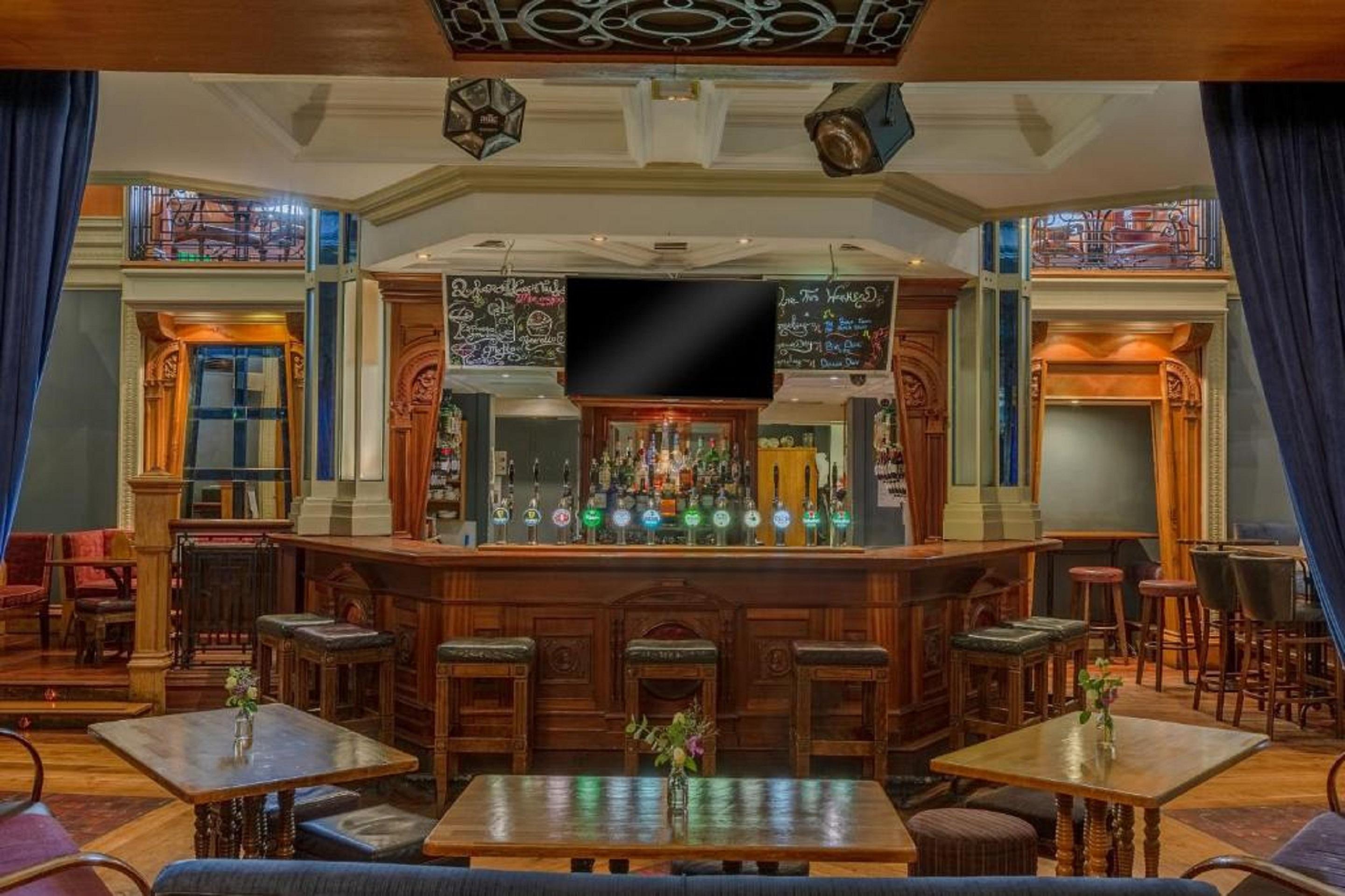 Of Wales Hotel