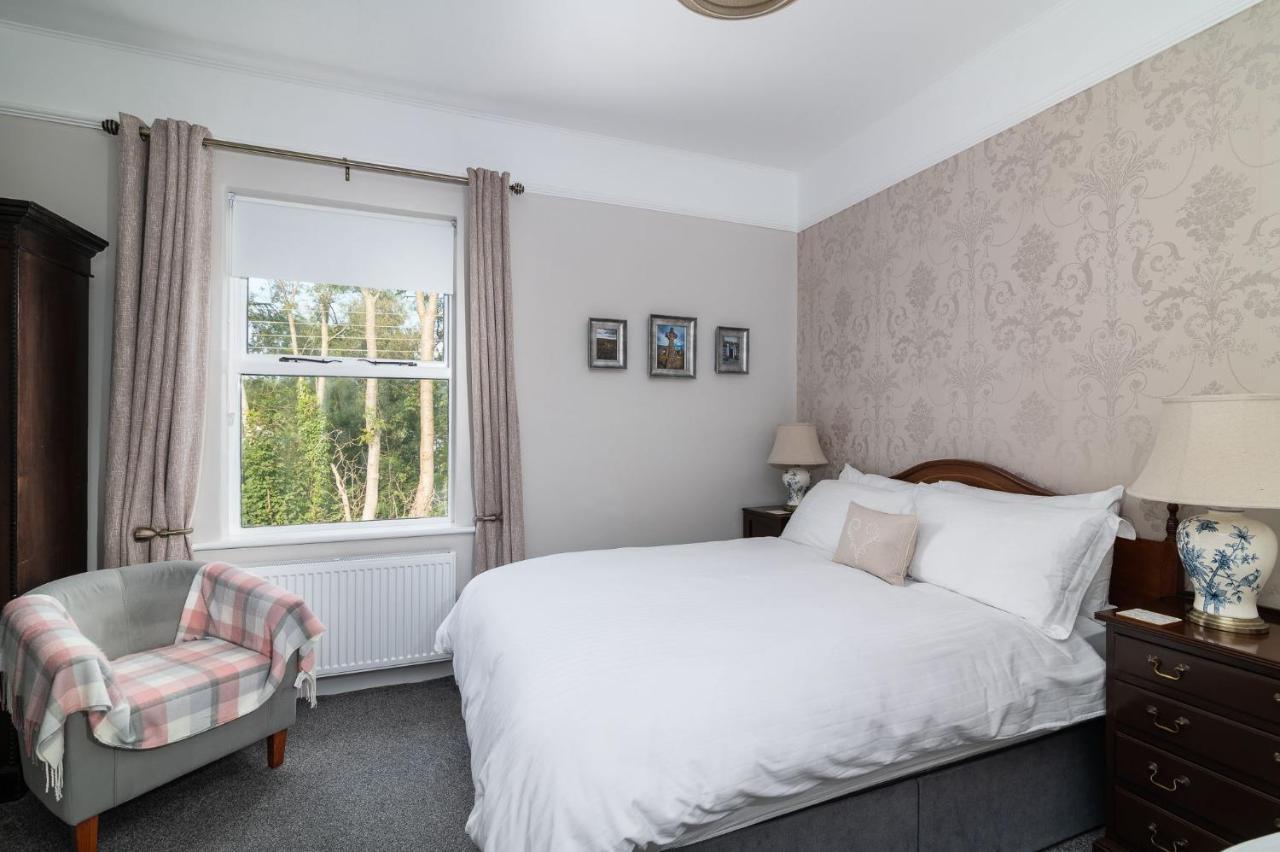 Riverdale House Bed & Breakfast