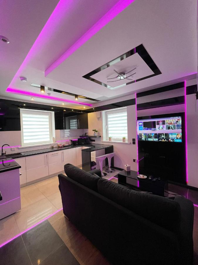 Apartment #5 Tgha Luxury One Bedroom In *