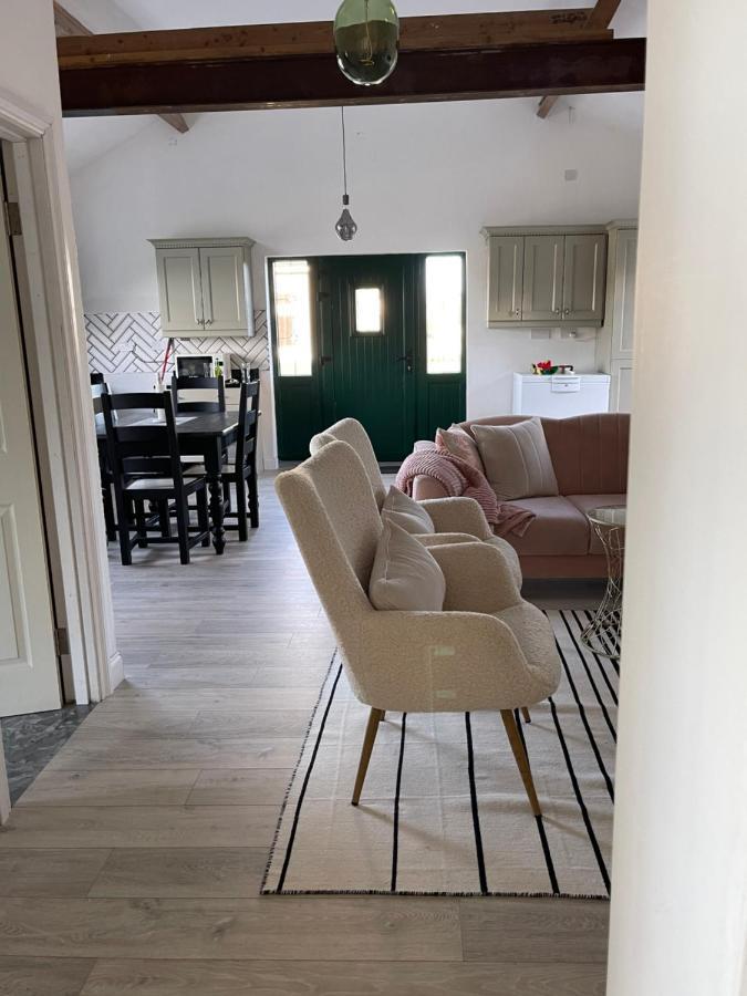 Cosy With Fire Stove * Athlone