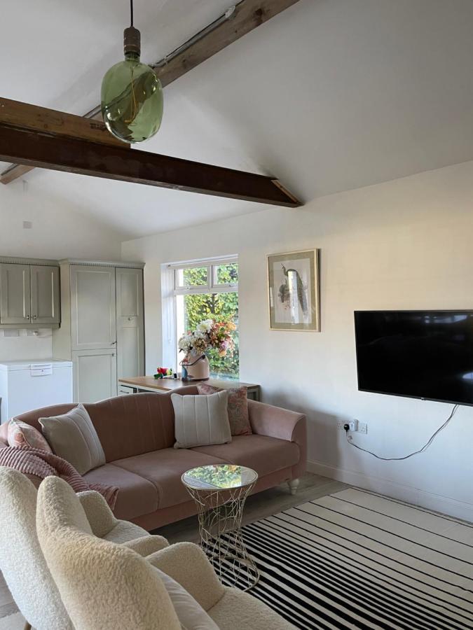 Apartment Cosy With Fire Stove