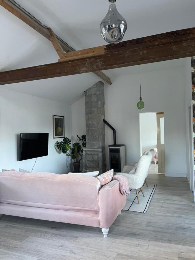 Apartment Cosy With Fire Stove