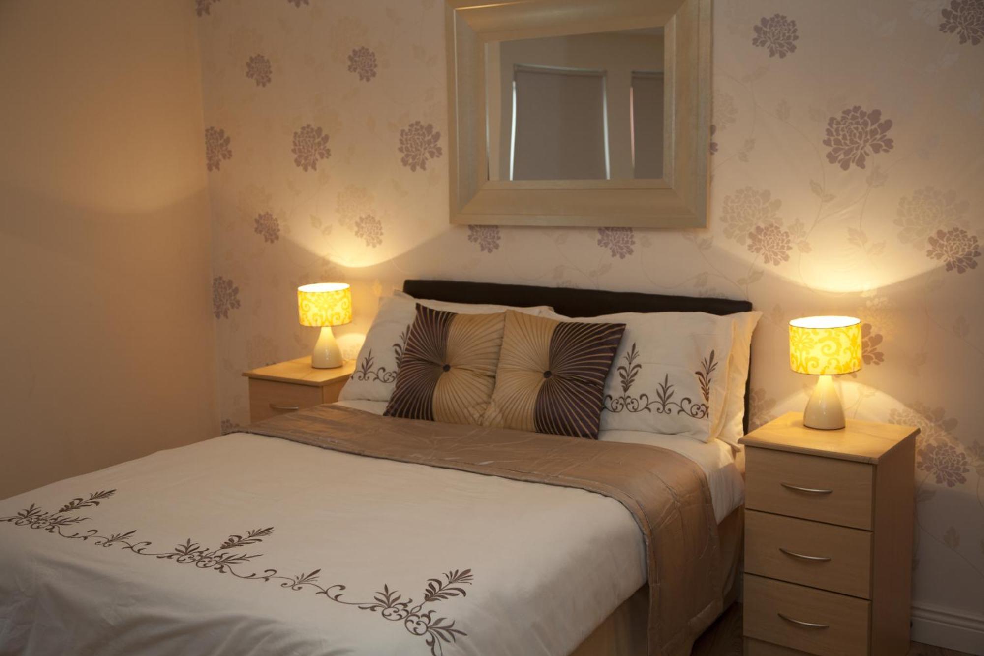 Bed & Breakfast Arch House &