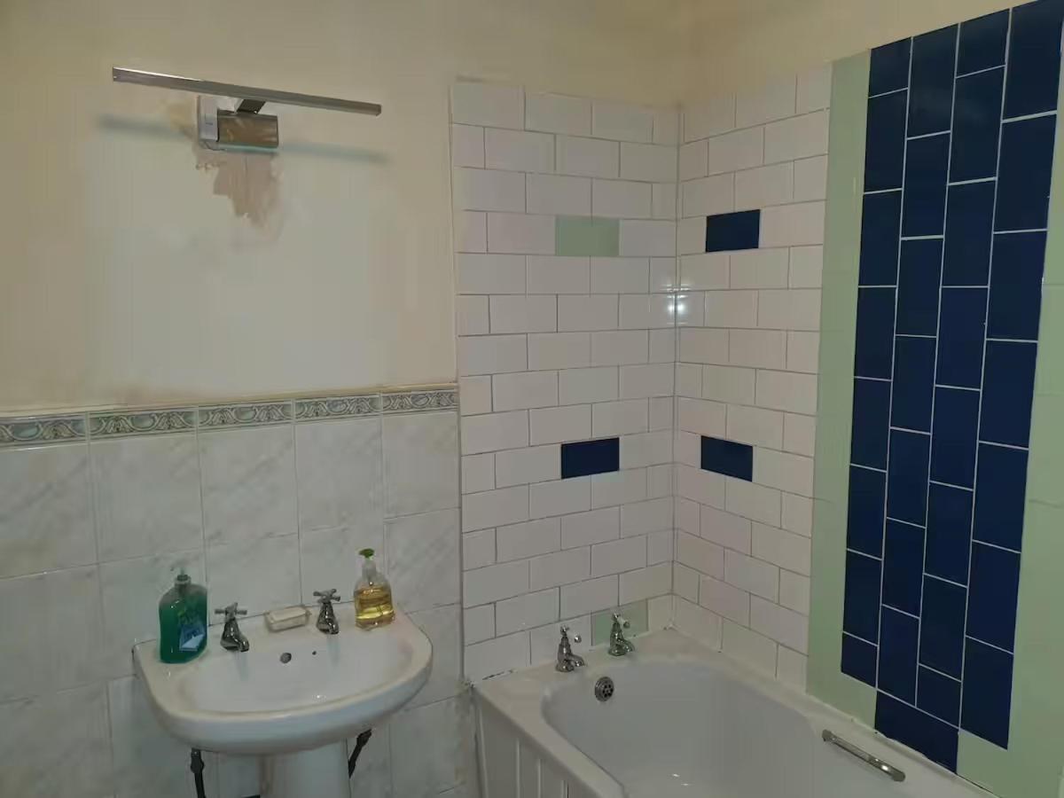 Apartment With Eoghan Athlone