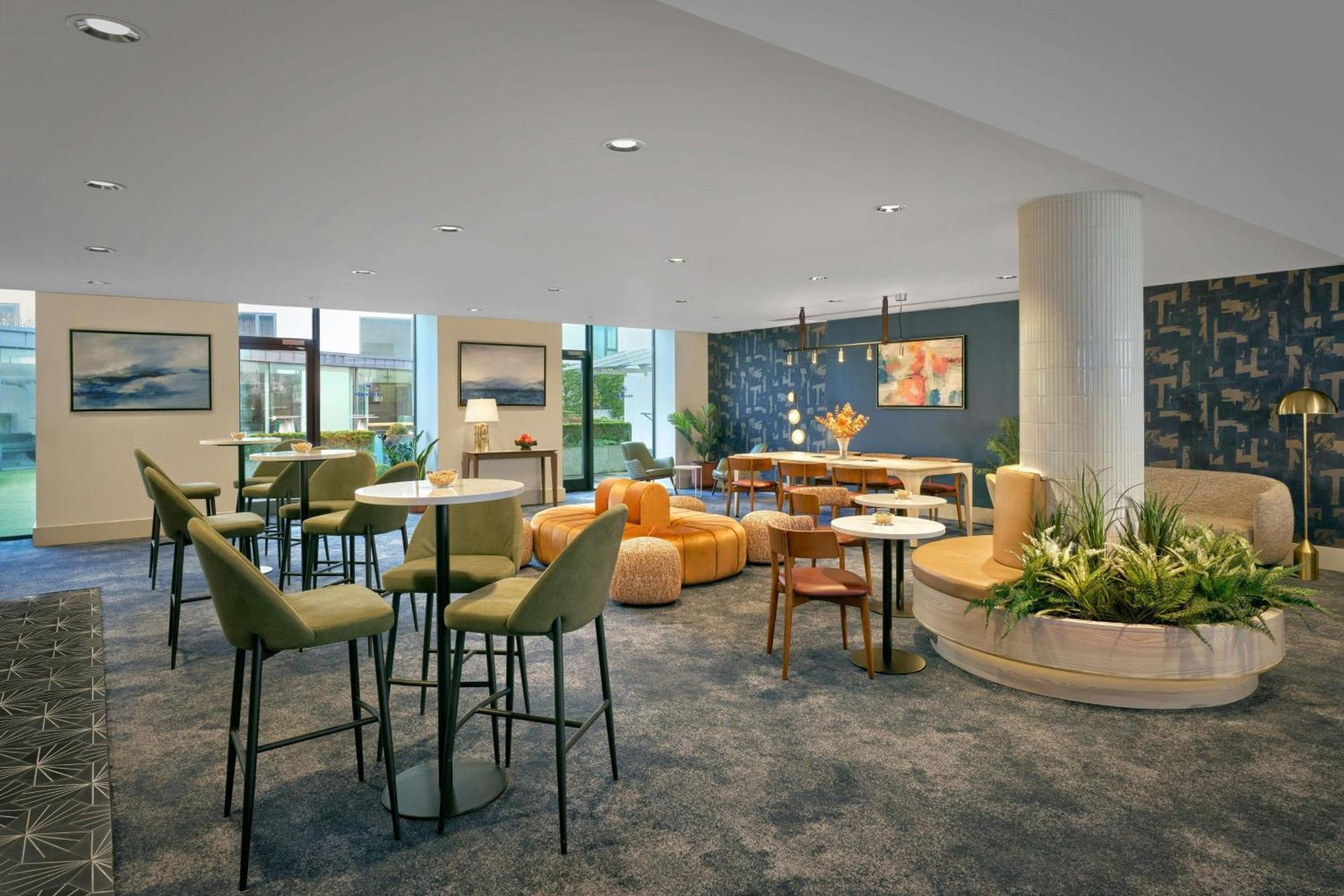 Sheraton Hotel 4*