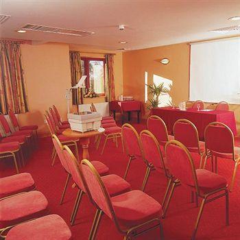 Creggan Court Hotel 3*