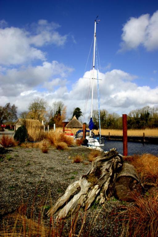 Lodge Glasson Lakeshore Cabins *