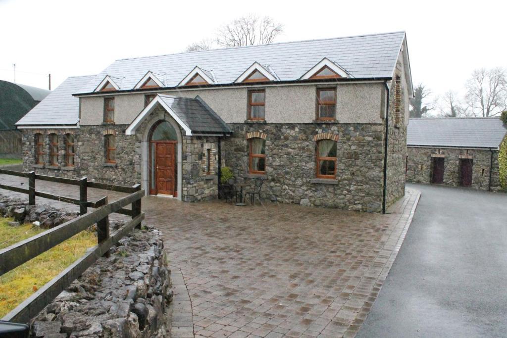 Moynure House Boutique B&B & Separate Two Bedroom Chalet Bed & Breakfast