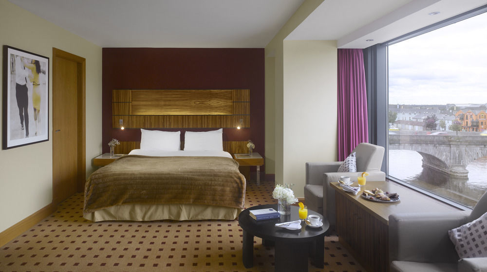 Radisson Blu Hotel, Hotel