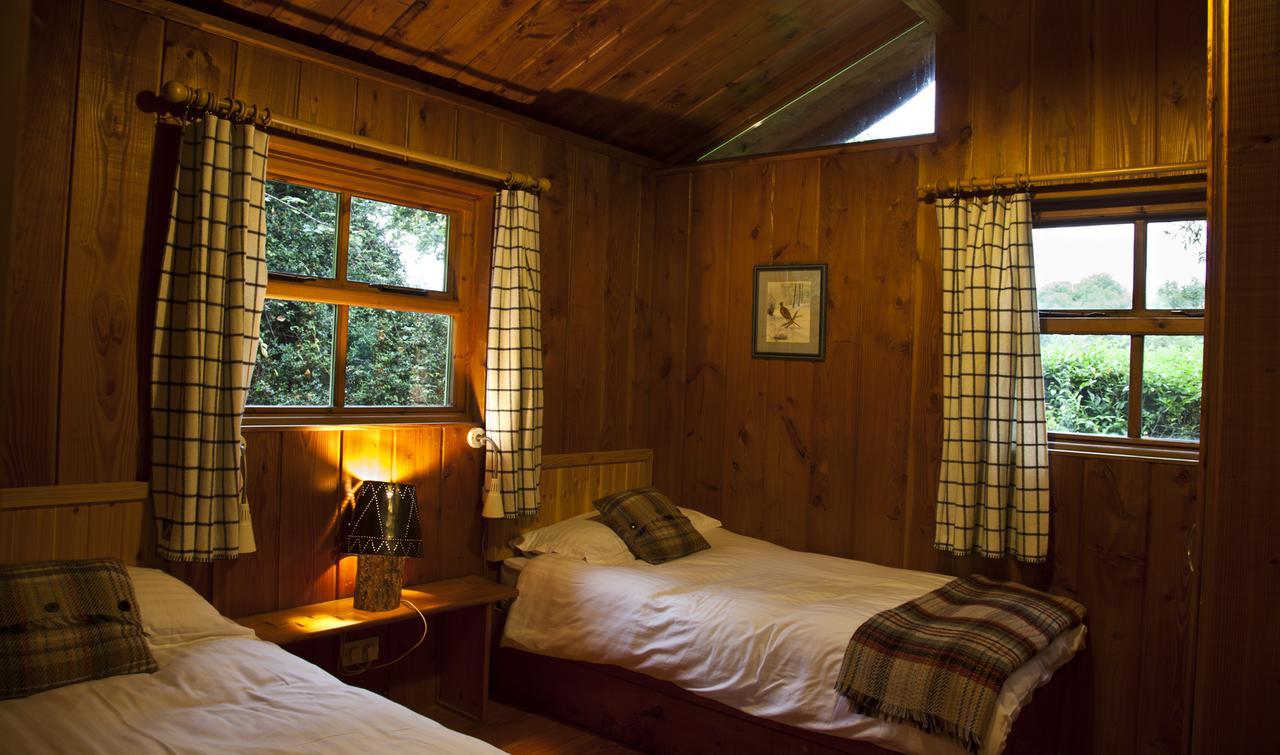 Glasson Lakeshore Cabins Lodge