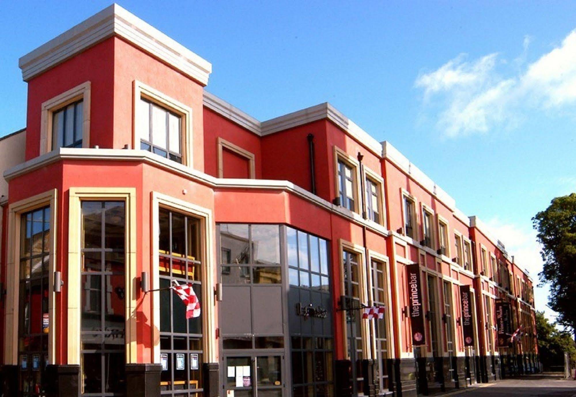 Of Wales Hotel 4*