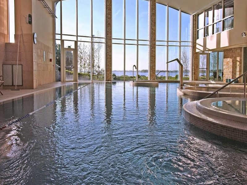 Hodson Bay Hotel