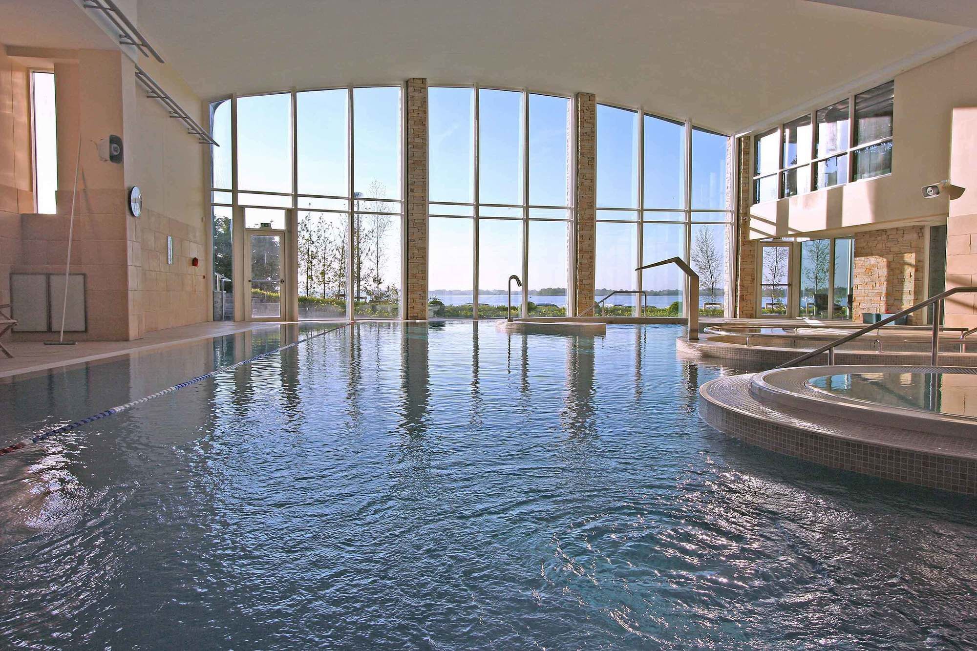 Hotel Hodson Bay 4*